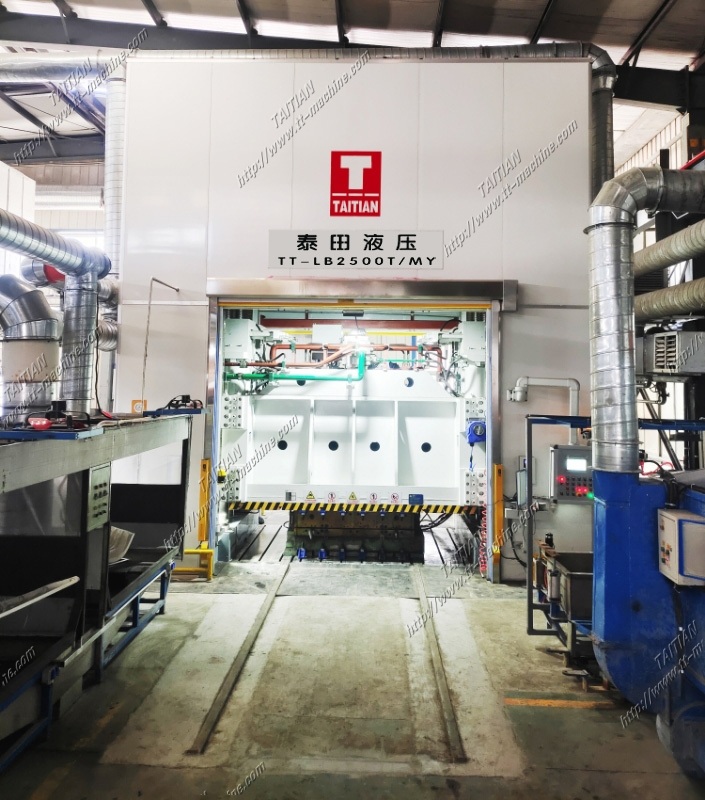 ऑटोमोबाइल आंतरिक भागों के लिए 2500T एसएमसी फॉर्मिंग हाइड्रोलिक प्रेस